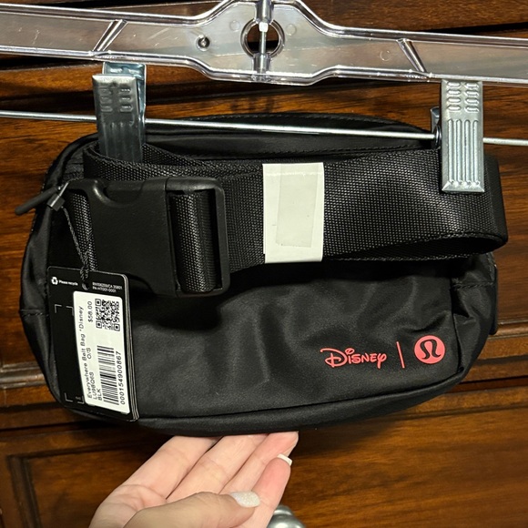 Lululemon Everywhere Belt Bag *Disney - Picture 4 of 6